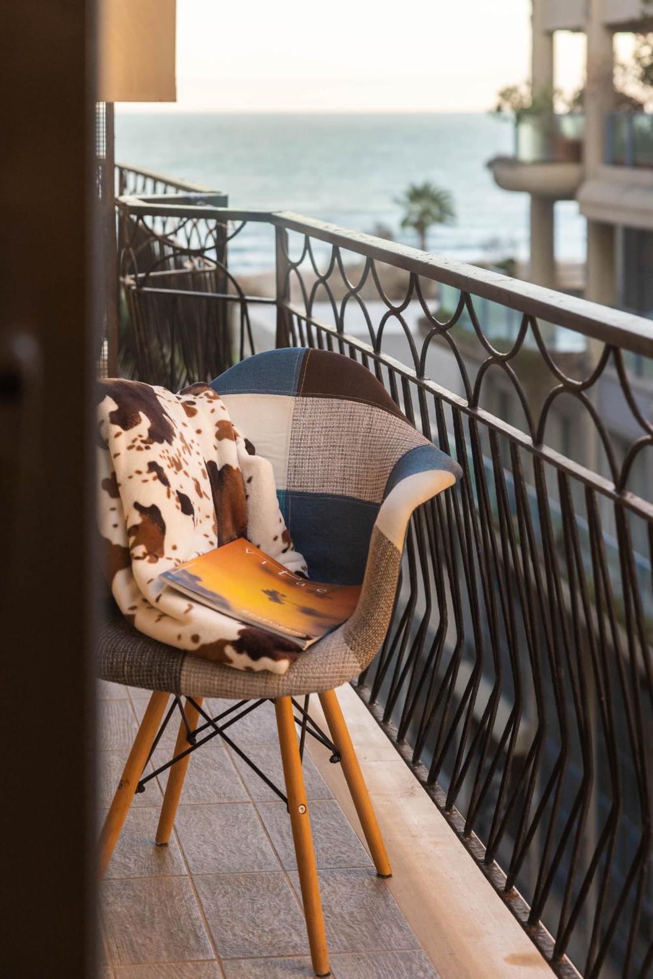 Casa Dei Visionari - Mare Apartment Bari Exterior photo