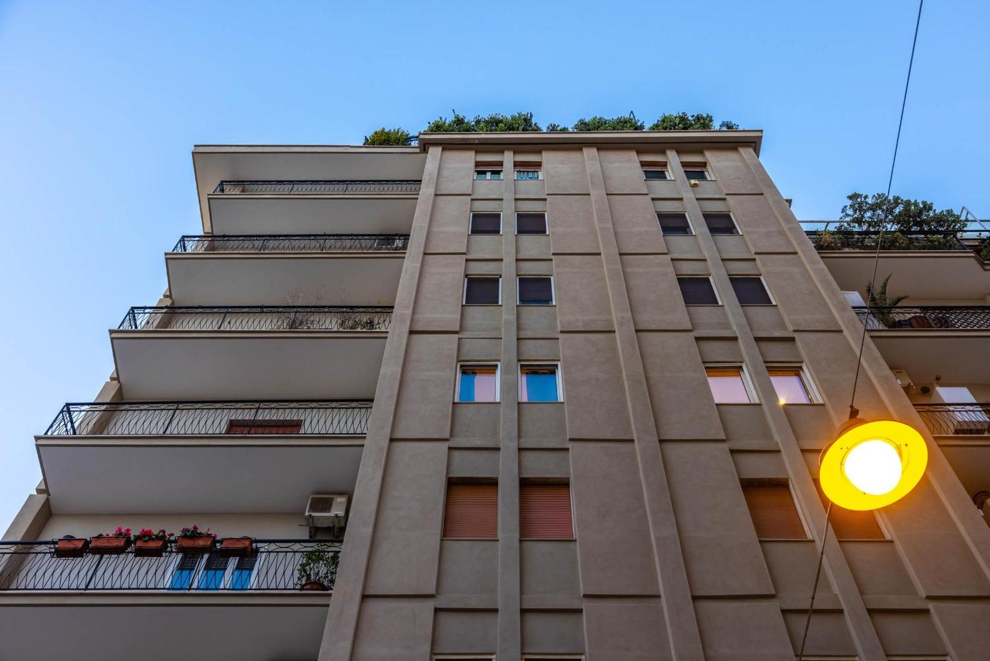 Casa Dei Visionari - Mare Apartment Bari Exterior photo
